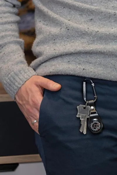 Mπρελόκ troika compass carabiner hook leather loop - Troika