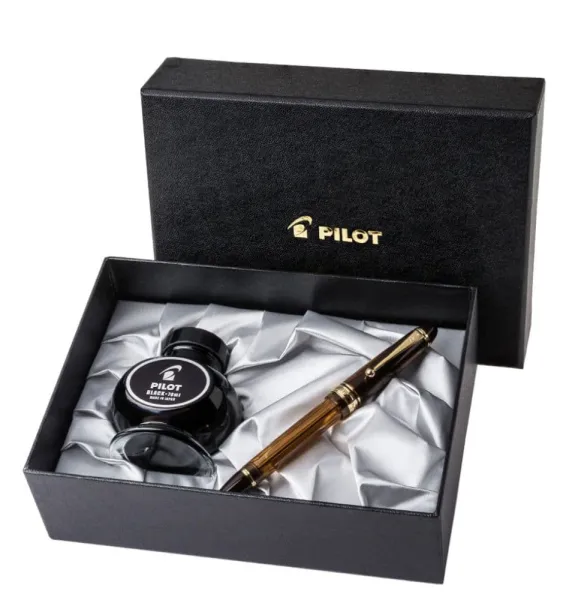 πένα pilot custom 823 medium 14k fkke-3mrp-bn-m καφέ - Pilot