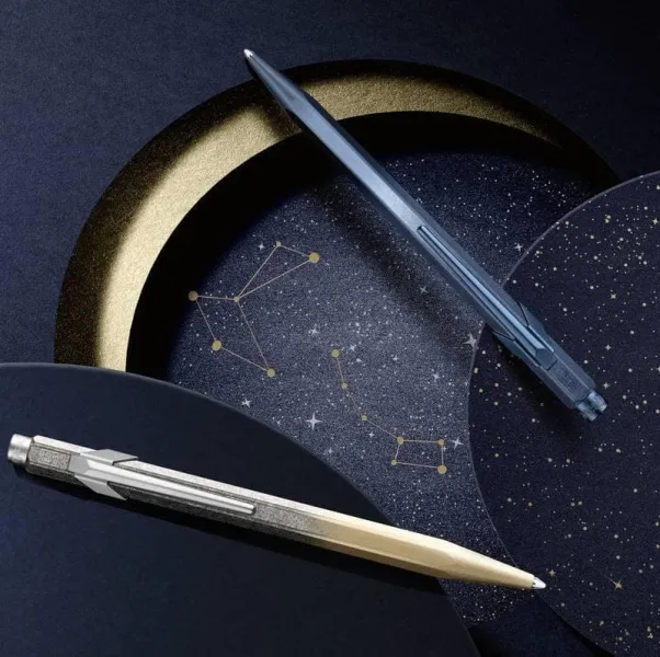 στυλό caran d'ache 849 cosmic limited χρυσό σε κασετίνα δώρου - Caran d'ache
