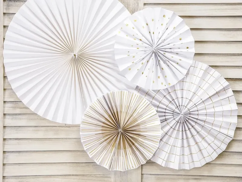 ροζέτες χάρτινες - decorative rosettes white & gold - Deco