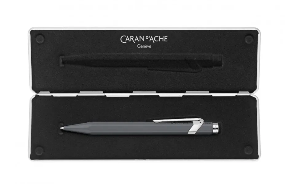 στυλό caran d'ache 849 classic rollerball γκρι σε μεταλλική κασετίνα - Caran d'ache